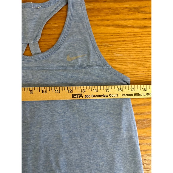 Nike Reversible Athletic Top Women’s Medium - Picture 5 of 7